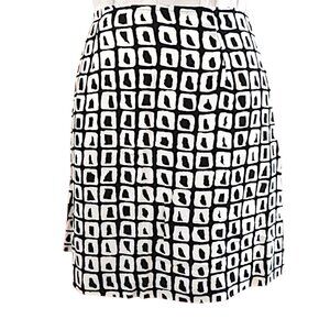 Express Black & White Giraffe Animal Print  Skirt  Size 5/6